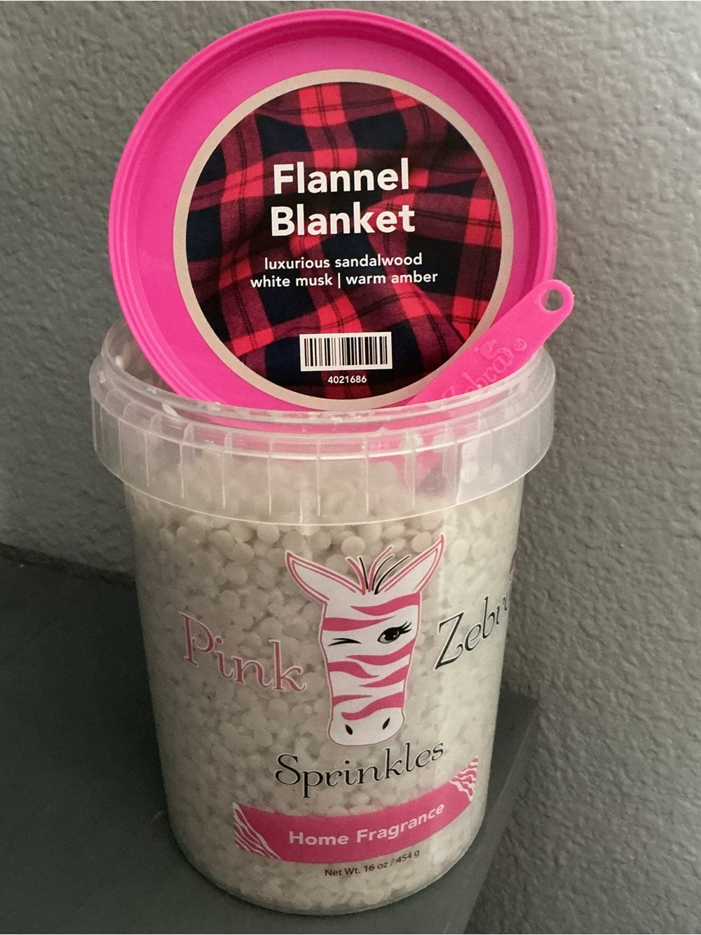 Flannel Blanket Pink Zebra Wax Melts in a 4 oz blend bag